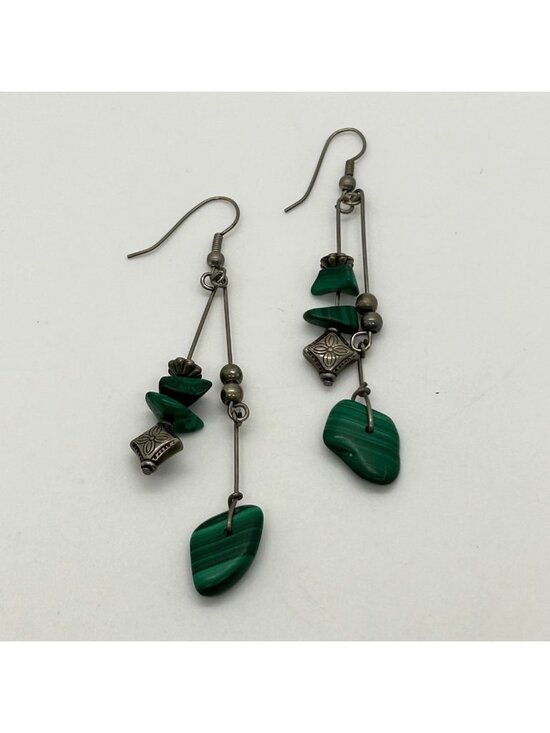 Estate Jewelry - Vintage Bohemian Malachite Dangle Earrings Silver-Tone Natural Stone Chips